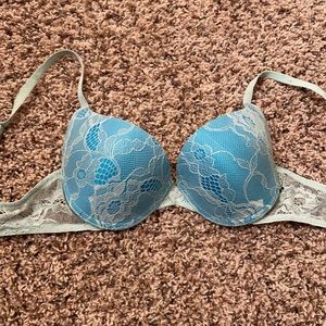 Victoria’s Secret push-up bra